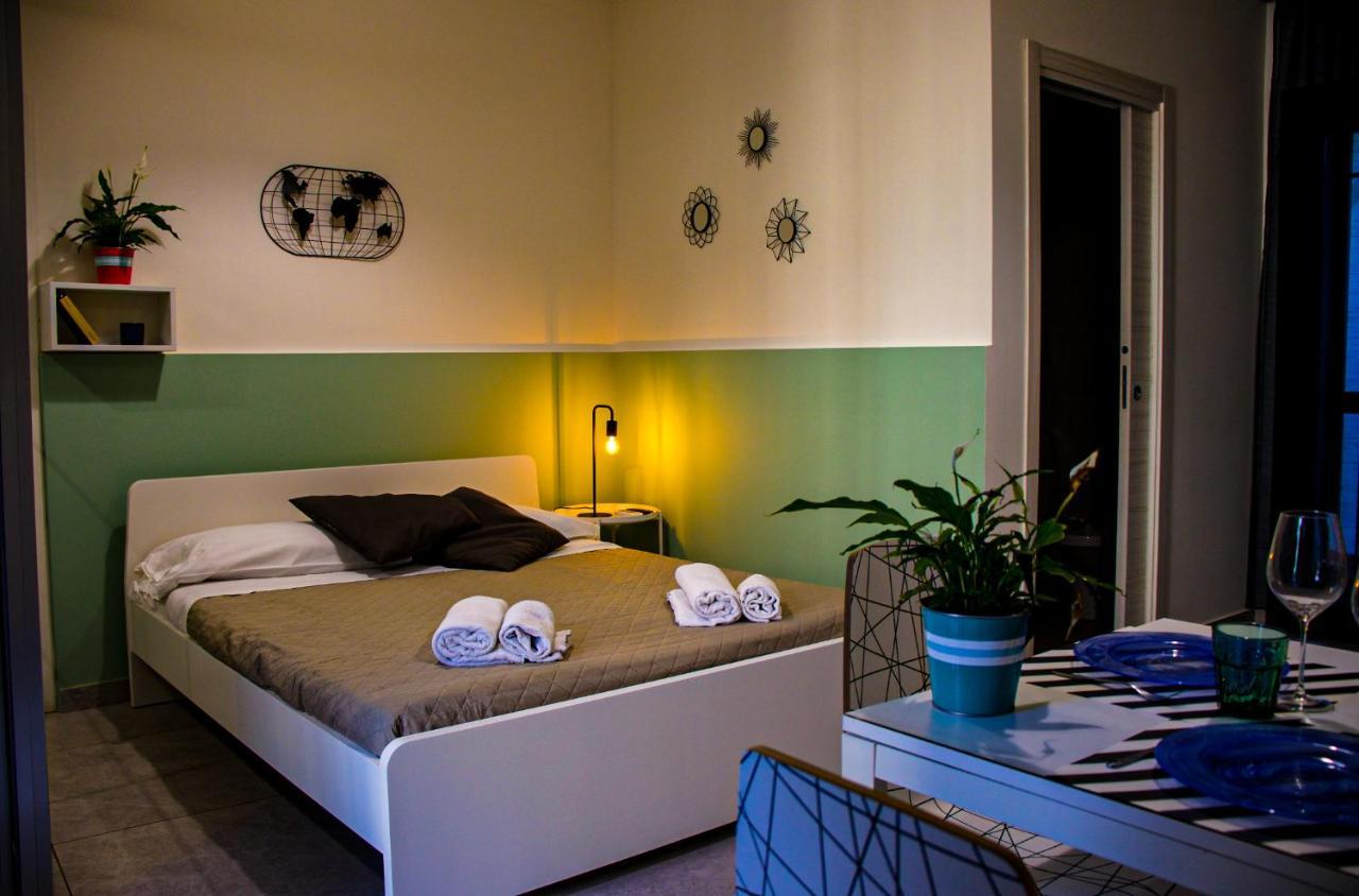 Trinacria Apartments カターニア エクステリア 写真